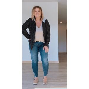 Joes distressed denim size 32